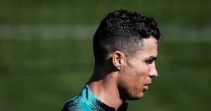 Lee más sobre el artículo La UEFA multa a Cristiano Ronaldo con 20.000 euros por su gesto contra el Atlético