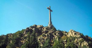 Lee más sobre el artículo Moncloa confirma que intentó negociar con la familia Franco la exhumación del dictador hasta esta semana