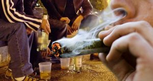 Lee más sobre el artículo Corte Constitucional permite consumir licor y marihuana en parques y vías públicas