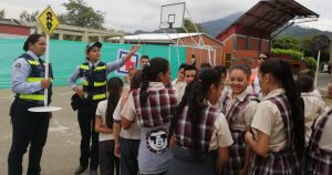 Lee más sobre el artículo CAMPAÑAS DE SEGURIDAD VIAL EN LA INSTITUCIÓN EDUCATIVA AQUILINO BEDOYA