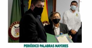 Lee más sobre el artículo Más de mil familias son testigos del legado de Sinaí Giraldo, viviendista condecorado por el Gobernador Víctor Manuel Tamayo