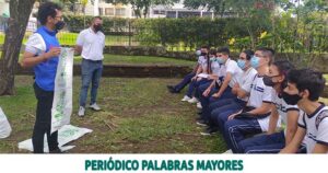 Lee más sobre el artículo VIGÍAS AMBIENTALES EDUCAN A ESTUDIANTES DEL TÉCNICO SUPERIOR EN MANEJO DE RESIDUOS Y RECICLAJE