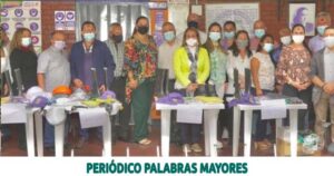 Lee más sobre el artículo PERSONAL ADMINISTRATIVO Y OPERATIVO DE LOS COLEGIOS OFICIALES DE PEREIRA ESTRENARÁN DOTACIÓN LABORAL