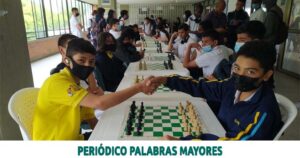 Lee más sobre el artículo AJEDREZ, DEPORTE CIENCIA QUE SE VIENE FORTALECIENDO EN LAS INSTITUCIONES EDUCATIVAS DE PEREIRA