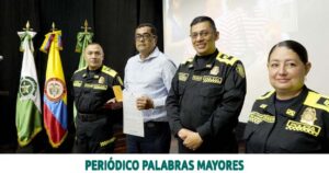 Lee más sobre el artículo El Departamento de Policía Risaralda impuso condecoración al secretario de Gobierno Israel Londoño