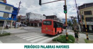 Lee más sobre el artículo LOS TRANCONES Y LOS ACCIDENTES DE TRÁNSITO DISMINUYERON CON EL CAMBIO EN EL NUEVO PAR VIAL DE DOSQUEBRADAS