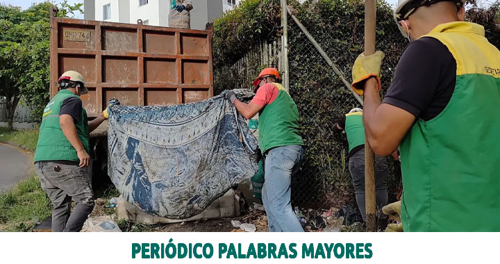 Lee más sobre el artículo Alcaldía de Dosquebradas retiró dos toneladas de residuos del corredor ambiental de Molivento