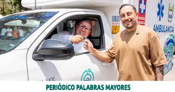 Lee más sobre el artículo Juan Diego Patiño, fortalece la atención en salud de La Celia con la entrega de una nueva ambulancia